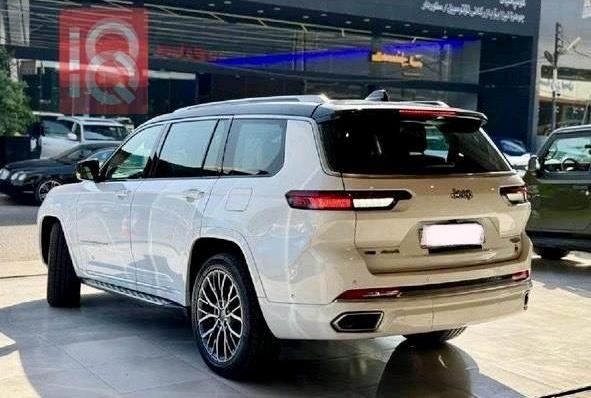 Jeep Grand Cherokee L